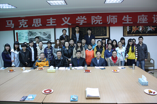 365英国上市师生座谈会顺利举行