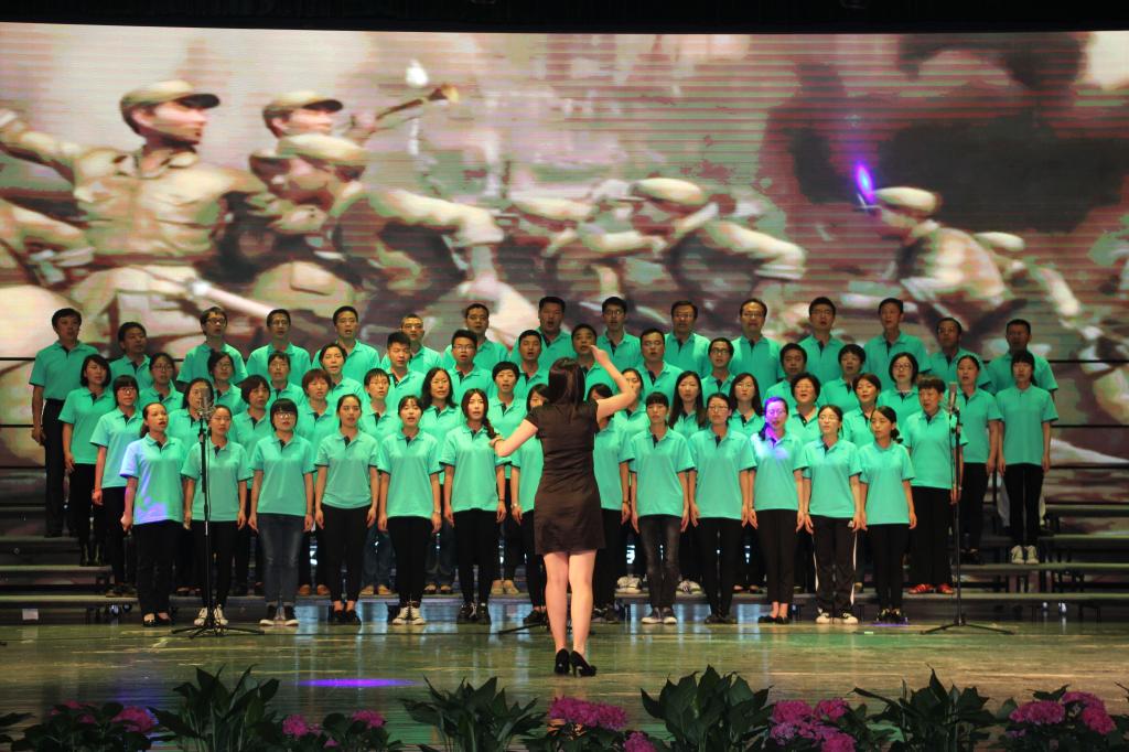 365英国上市分工会在公司纪念抗日战争胜利七十周年大合唱中荣获优秀奖