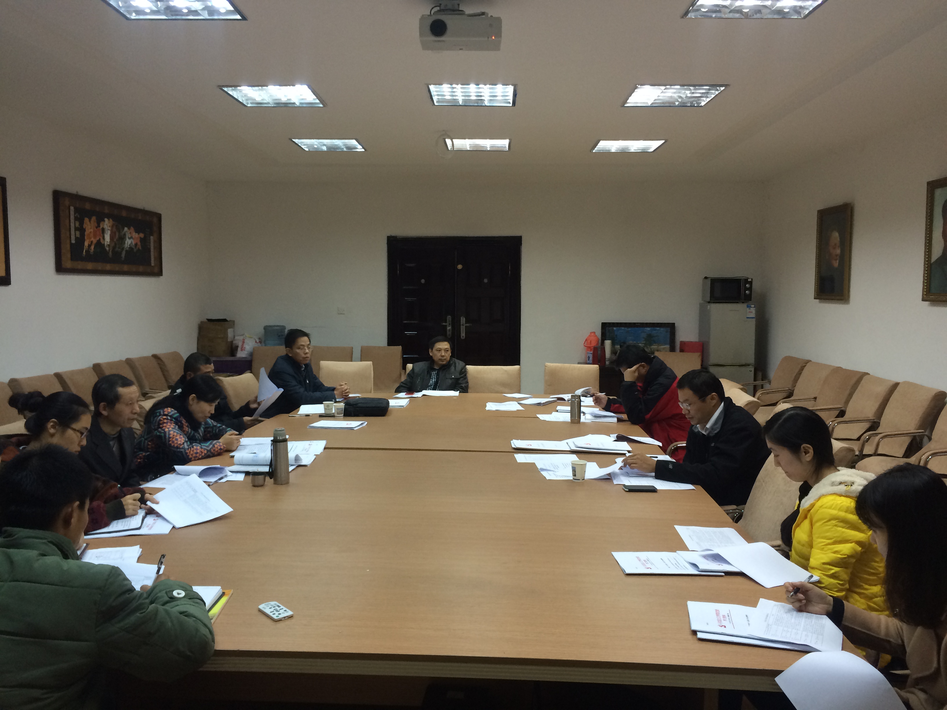 365英国上市开展党委理论专题学习